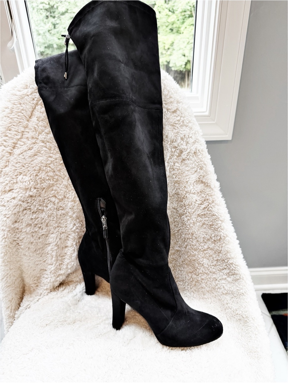 NWOT Classic Black Over-the-Knee Suede Heel Boots